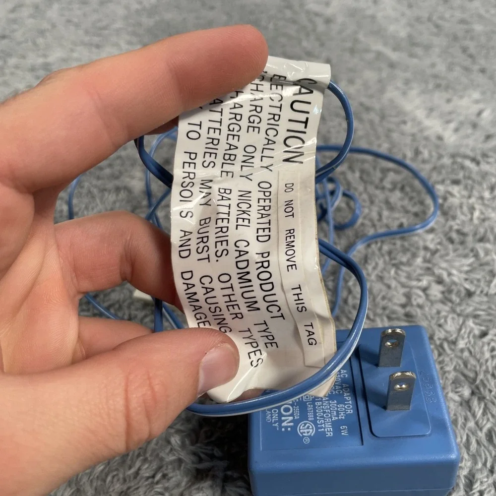 Nikko 4 Hour Quick Plug Charger (blue) 4.8V NI-CD - 1247 VTG Tested Working